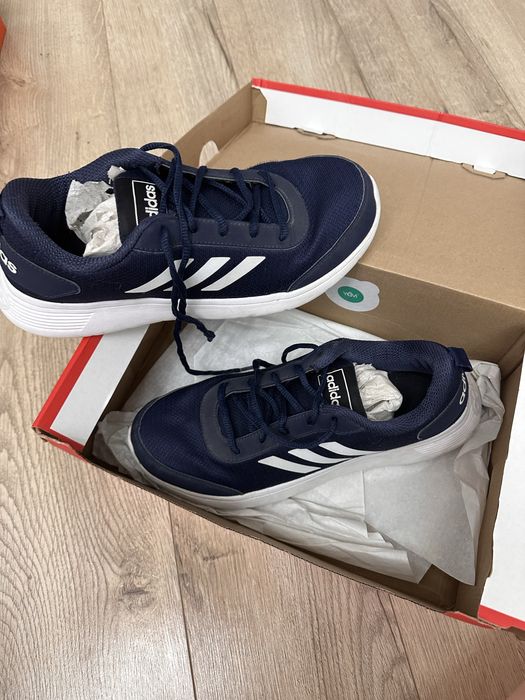 Кросовки adidas