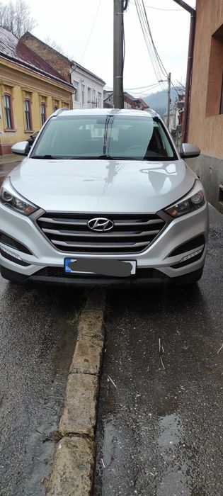 Vând Hyundai Tucson 2WD 6 MT