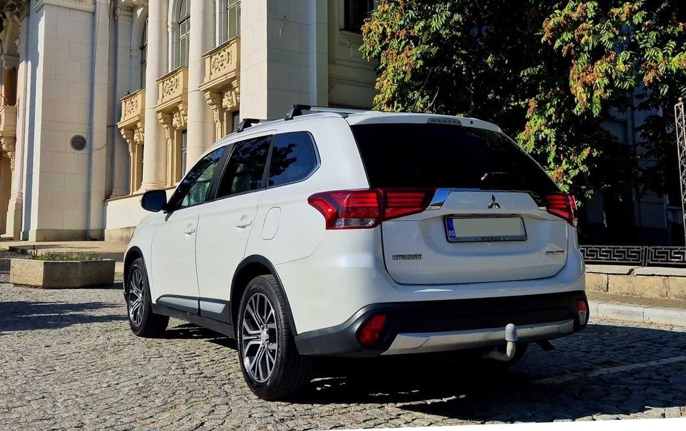 Mitsubishi Outlander  2016 4x4, diesel, Euro 6