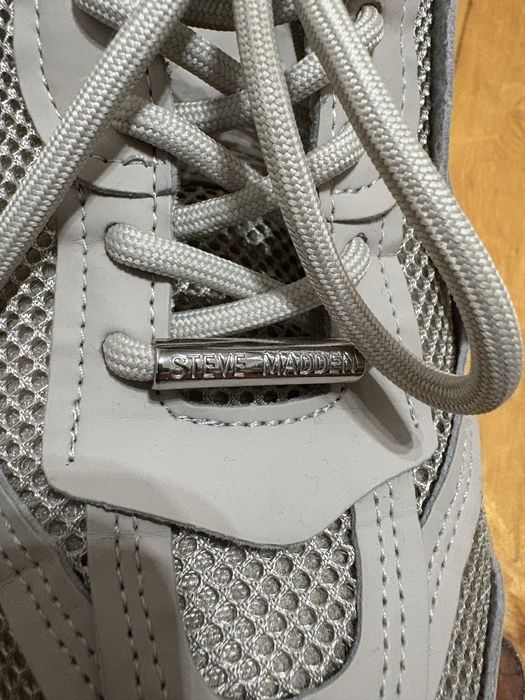 STEVE MADDEN сникърси 40 номер