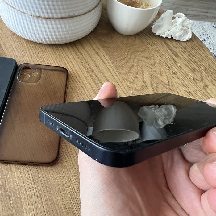 Iphone 12 64 gb перфектен