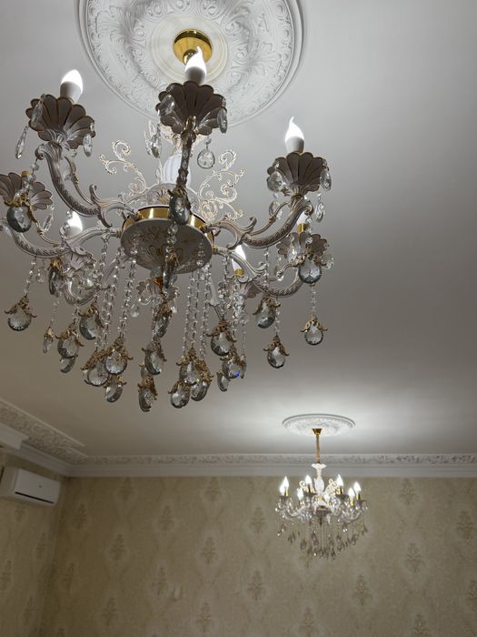 Люстра для зала