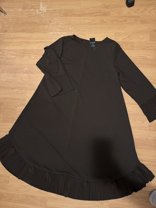 Rochie casual  culoarea maro masura L/noua