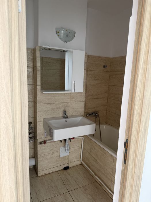 Vand apartament 3 camere, sos Colentina, Bucucresti, etaj 6