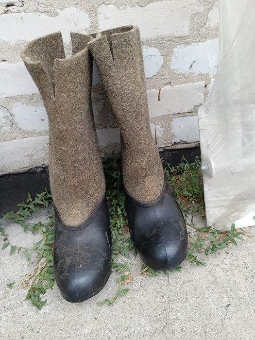 Продам валенки новые