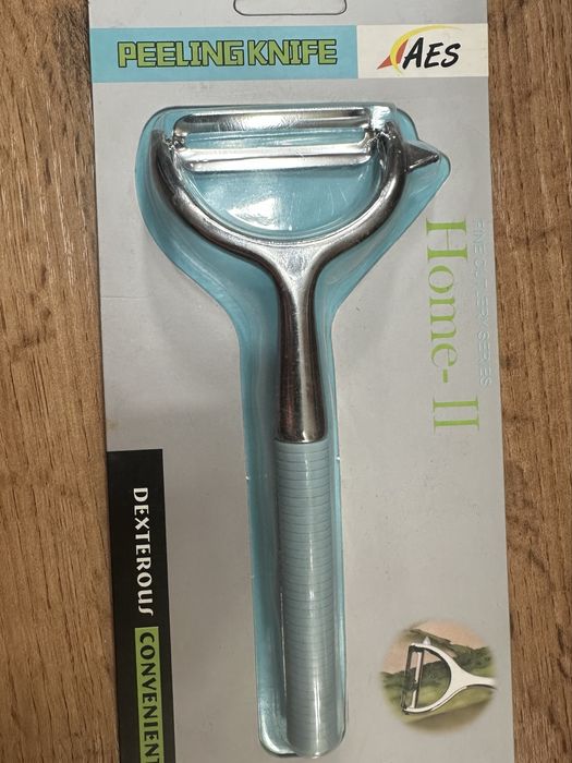 Нож для очистки овощей