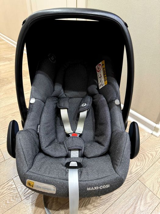 Автолюлька-переноска для новорожденных Maxi Cosi Rock