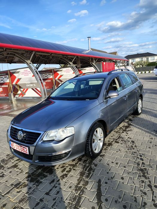 Vând Volkswagen Passat B6