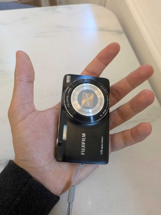 Fujifilm FinePix JZ100 - УНИКАЛНИ СНИМКИ Дигитален Фотоапарат КАТО НОВ