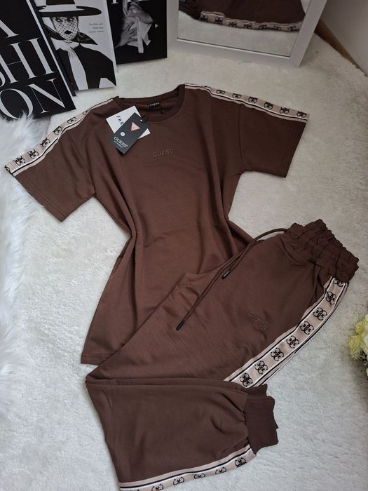 Нови дамски екипи Guess С М Л ХЛ