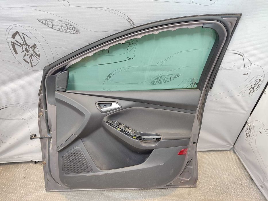 Ușă Față Dreaptă Ford Focus Hatchback Maro / Gri Cod Culoare Lunar Sky 2147846 2012 / [2010-2017] / PBM51-A20125-BF (2A)