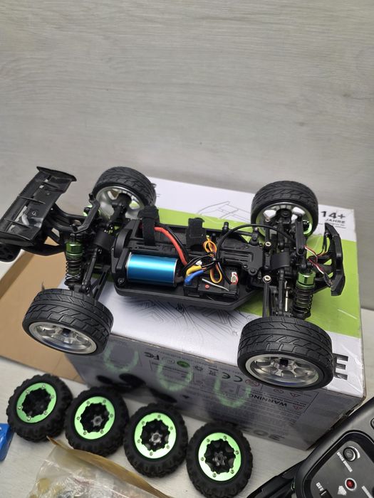 RC Дрифт Количка 4x4  DEERC 302E 60KM/H Brushless RC Car 4WD - Drift