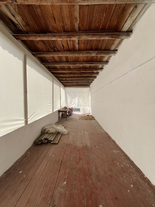 Продаётся дом в центре города, 4 соток 6 комнат