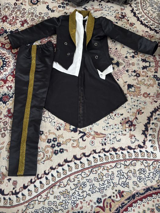 Одежда для новогому году