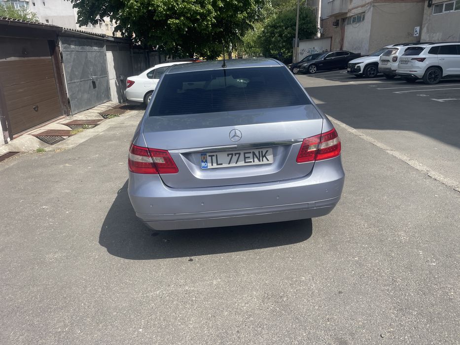 MERCEDES-BENZ E-Class 2011 — imagine 5