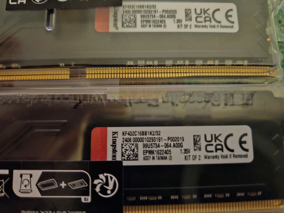 Нова 32GB (2x16GB) DDR4 RAM: Kingston Fury Beast RGB DDR4-3200 CL16