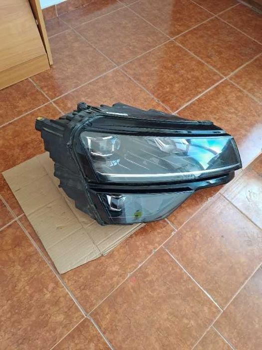 Far dreapta Skoda Karoq full led original Europa cod 57B941016B