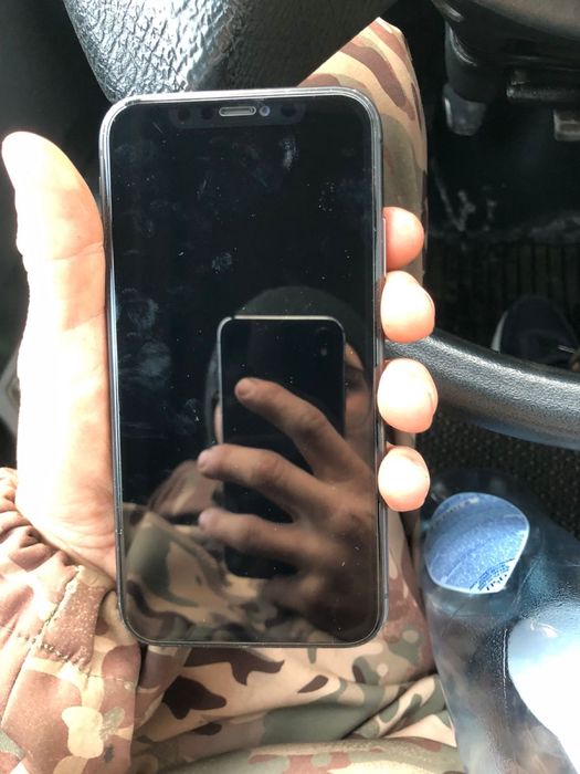 Айфон 11 64гб срочно