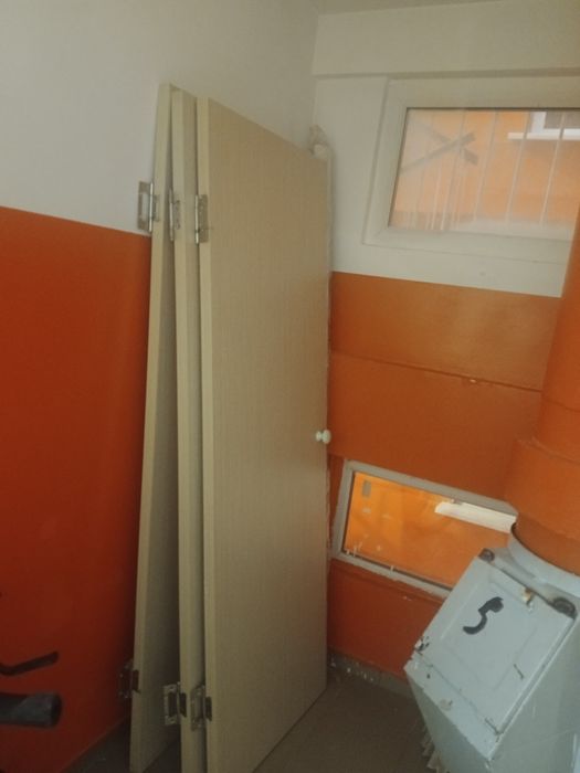 Продам межкомнатные двери