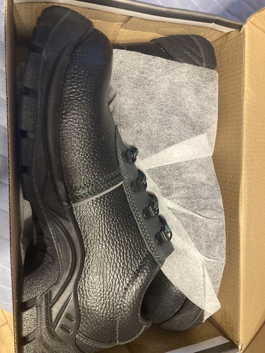 Обувки за работа