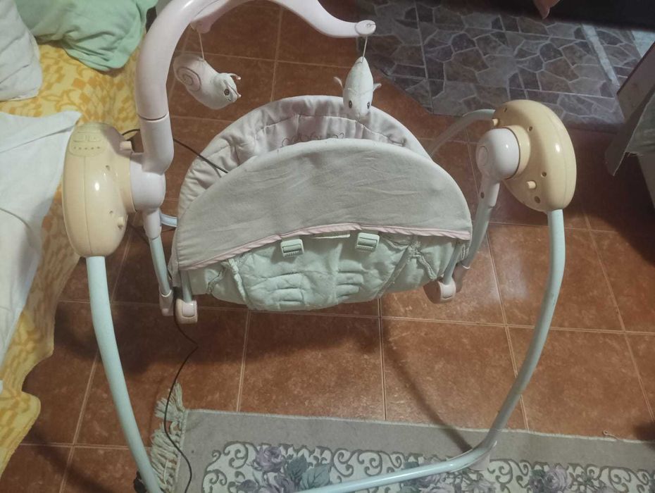 електрическа люлка шезлонг