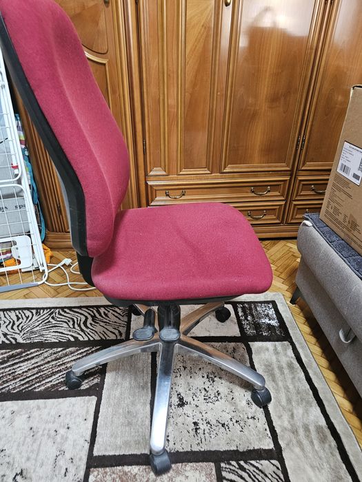 Vand scaune directorial comod