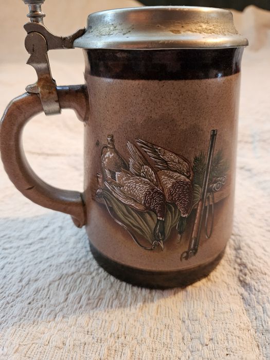 Оригинална чаша халба,медальон за стена Нептун птиче и кукла.