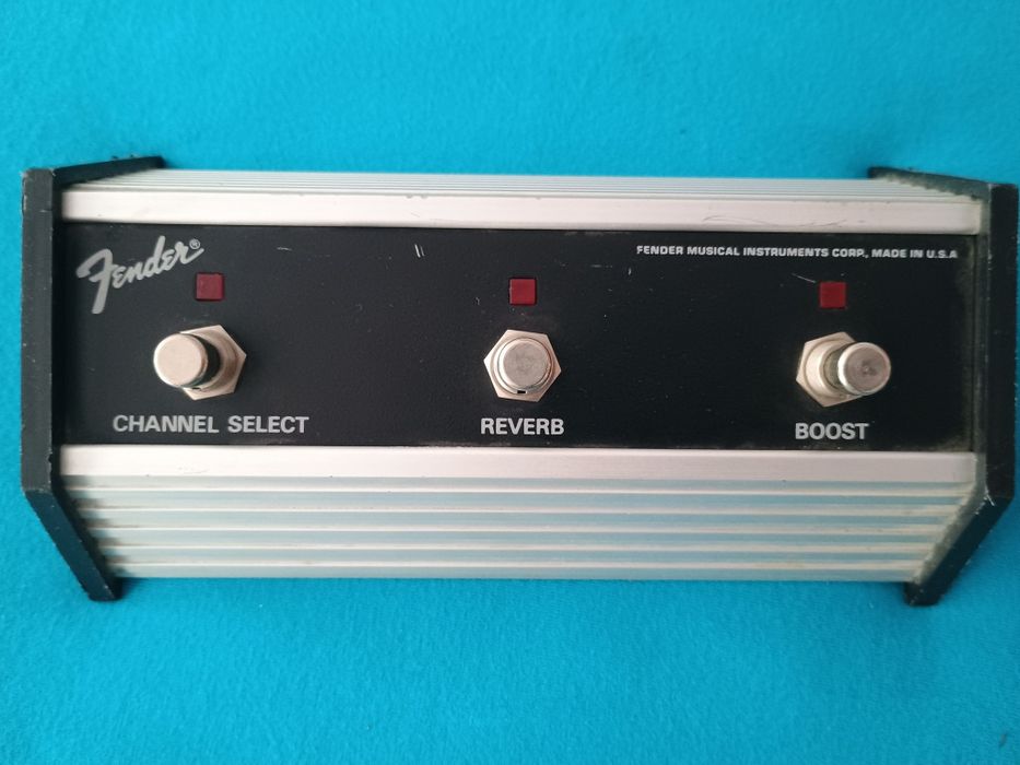 Amplificator chitara Fender Delux 85