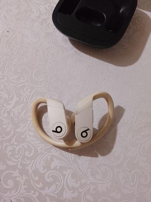 Наушники Beats Powerbeats Pro бежевый
