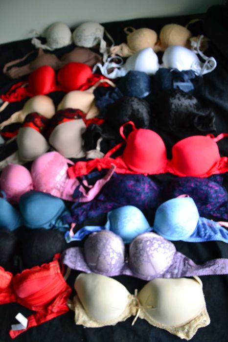 Белье Бюстгальтеры пакет 80 штук в хорошем состоянии по Одной Цене