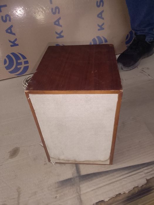 Vând boxe vechi ,
