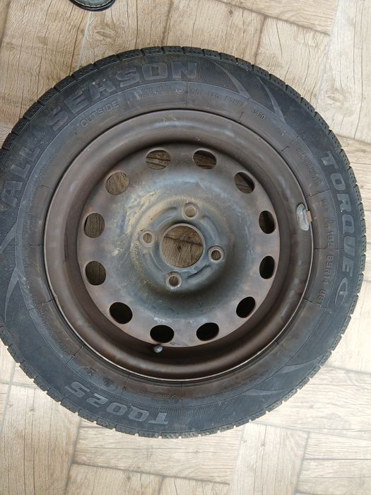 Автомобилна ГУМА с джанта 185/65 R 14  86 T  TORQUEот Форд фокус6