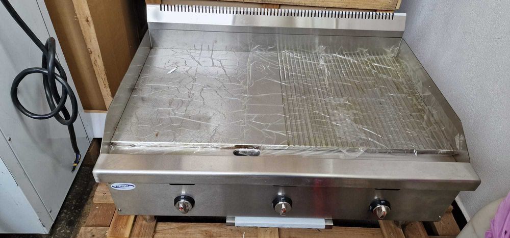 Plita profesionala  neted+striat GAZ 3 zone 90cm TRANSPORT GRATUIT