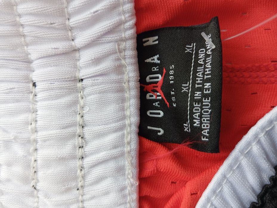 Pantaloni Jordan - Marimea M - Rosu