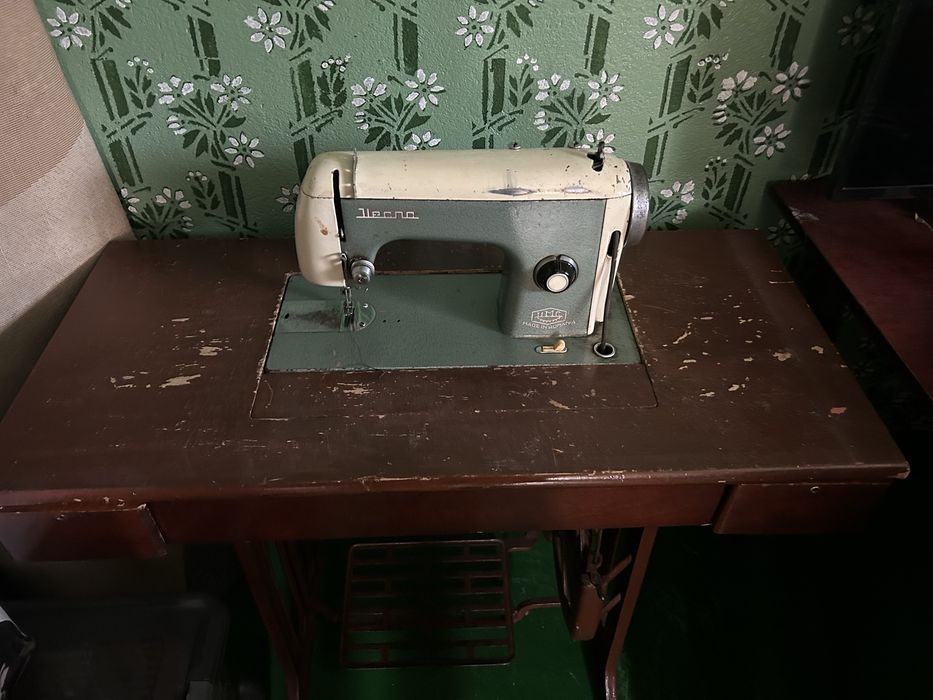 Mașină de cusut Ileana