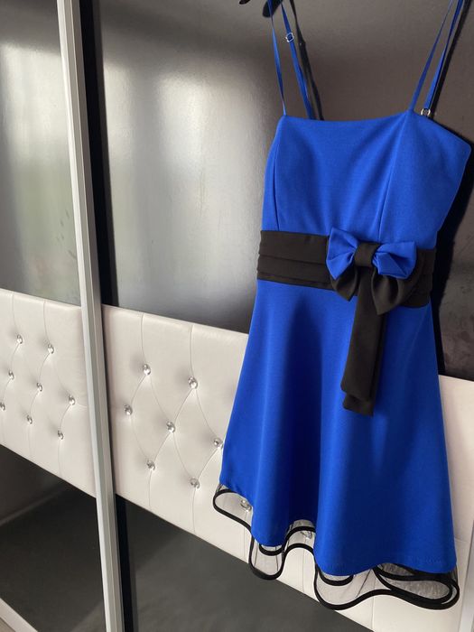 Синя официална рокля