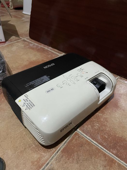 проетор Epson EB-S62