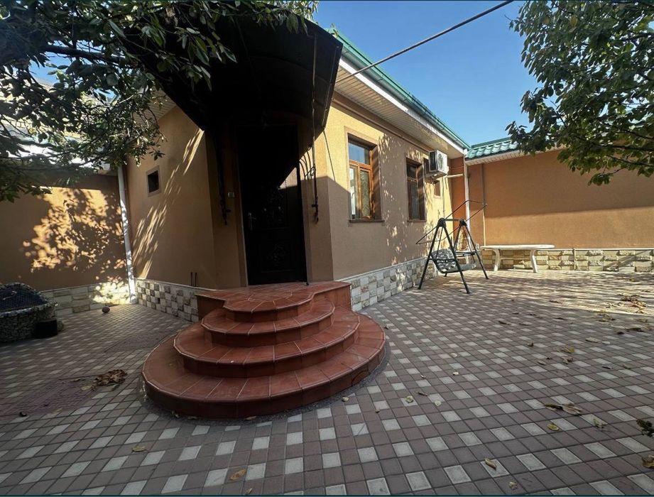 Продается дом 5 соток р-н Мирзо Улугбек 300м2