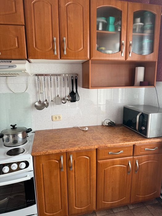 Продам б/у кухонный гарнитур