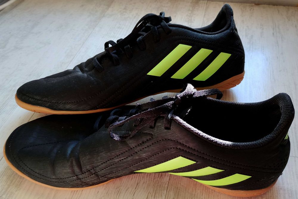 Футболни обувки Adidas Deportivo IN