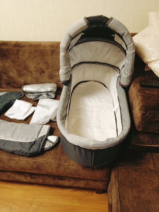 Коляска детская всесезонная