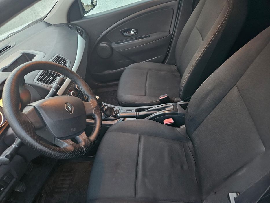 Fluence 1.5 dci an 2015