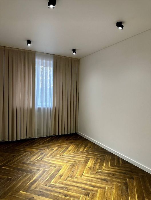 Продаётся квартира в Ул Осиё Ор Медицинский центр кардиологии, стадион