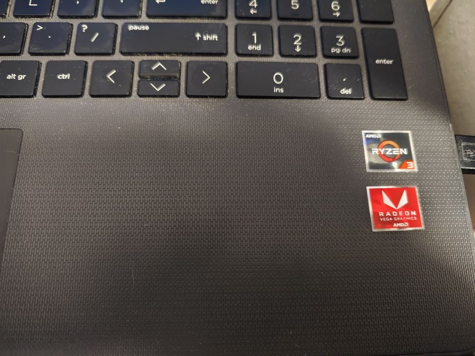 Лаптоп HP 255G7 15.6 inch