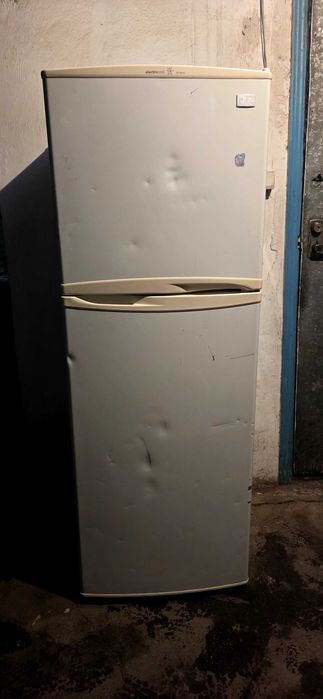 Продаю холодильник