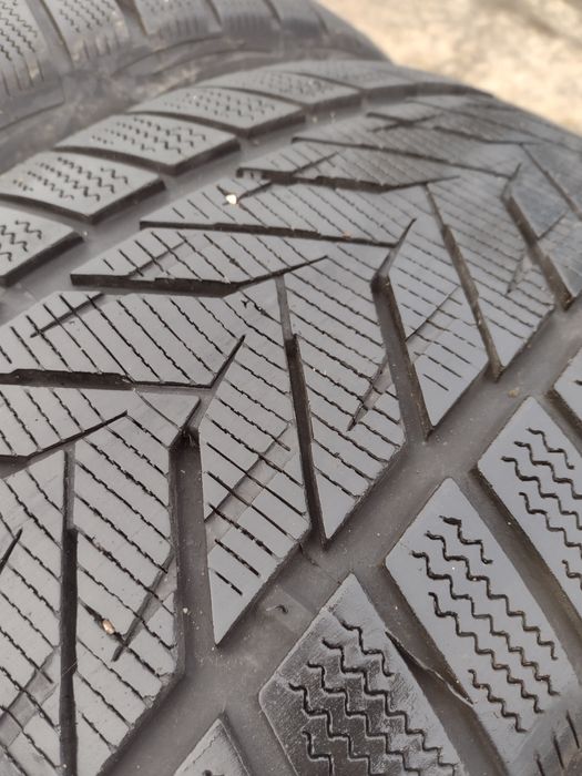 Перфектни 4бр.255/45/20 Vredestein dot4017