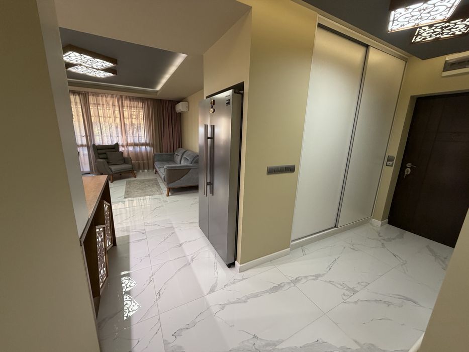 Продава се Тристаен апартамент в Велико Търново, Централна гара - 124 кв.м за 1847 €/кв.м - Снимка #4