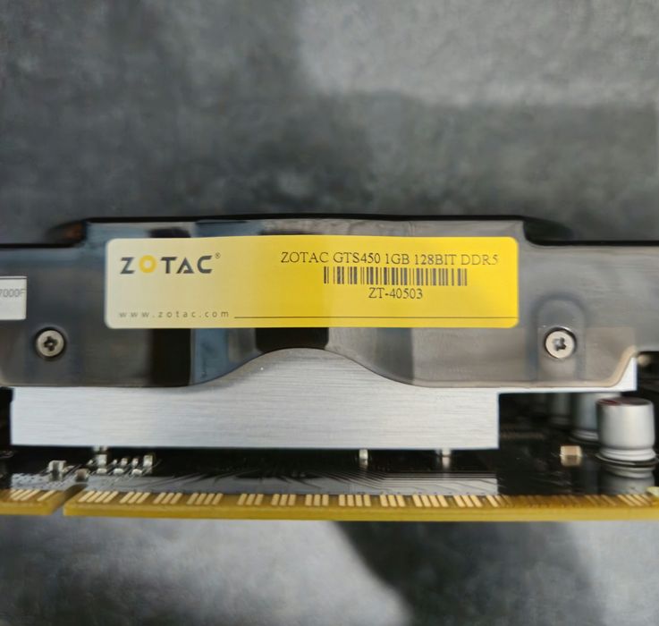 Видеокарта Zotac GTS 450 1Gb 128Bit DDR5, есть 4 порта