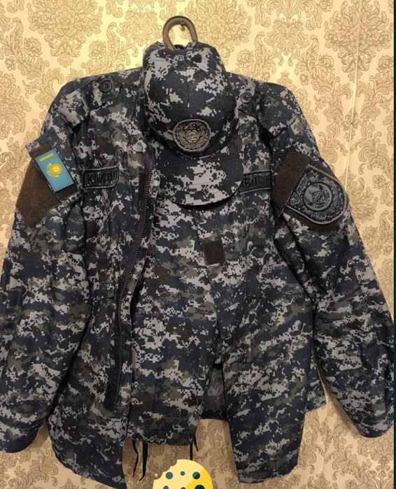 Продам рюкзак и комуфляж форму