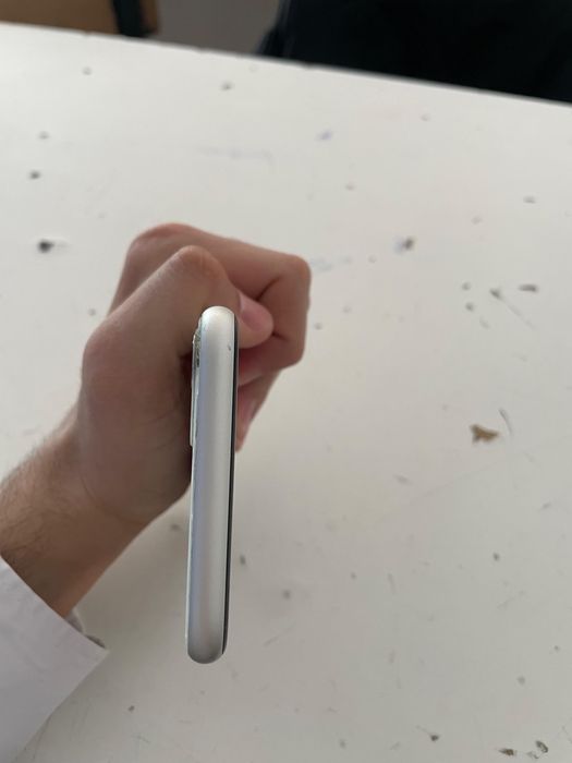 Iphone 11 продам